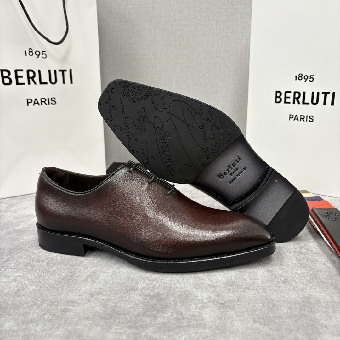 💋💍Berlut* 布鲁提 新款男士手工擦色正装鞋皮鞋上新🆕 Berlut* 对皮革的执念近乎苛刻，精选