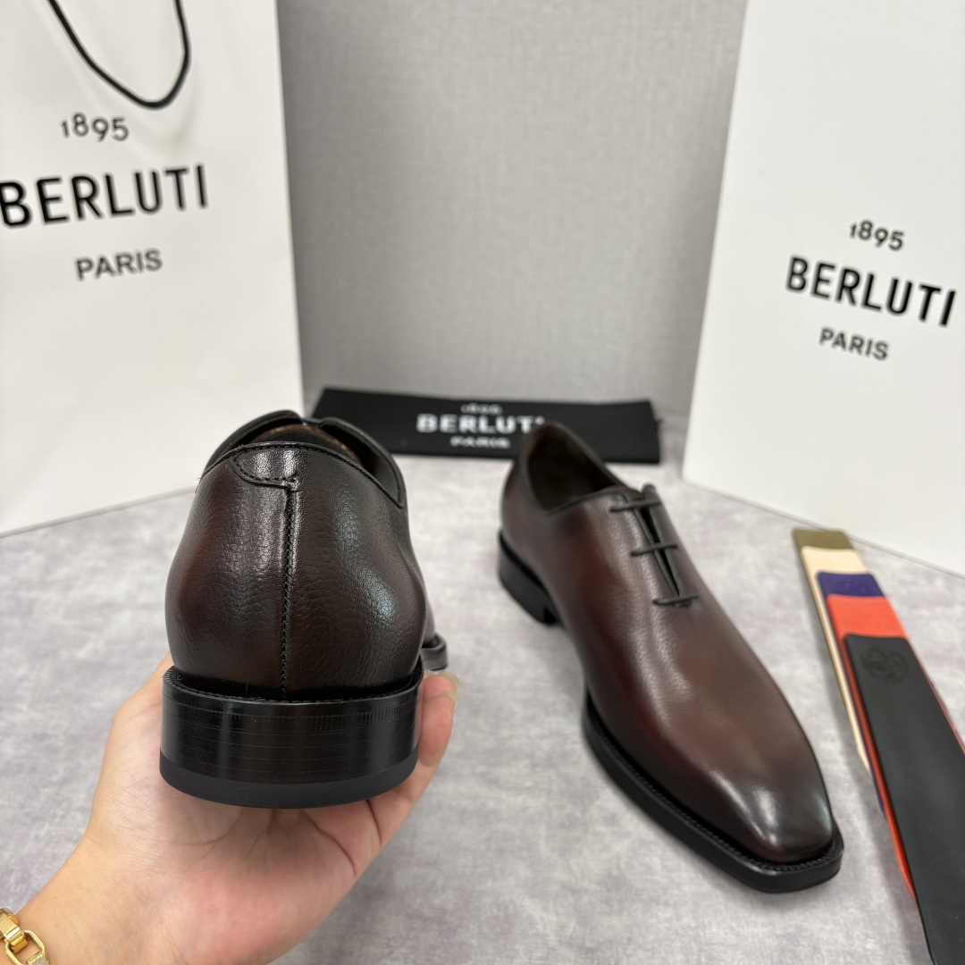 💋💍Berlut* 布鲁提 新款男士手工擦色正装鞋皮鞋上新🆕 Berlut* 对皮革的执念近乎苛刻，精选