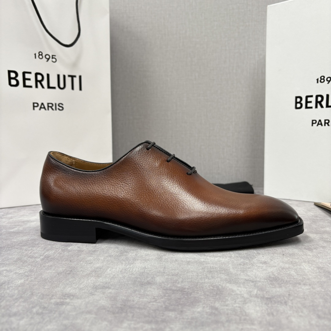 💋💍Berlut* 布鲁提 新款男士手工擦色正装鞋皮鞋上新🆕 Berlut* 对皮革的执念近乎苛刻，精选