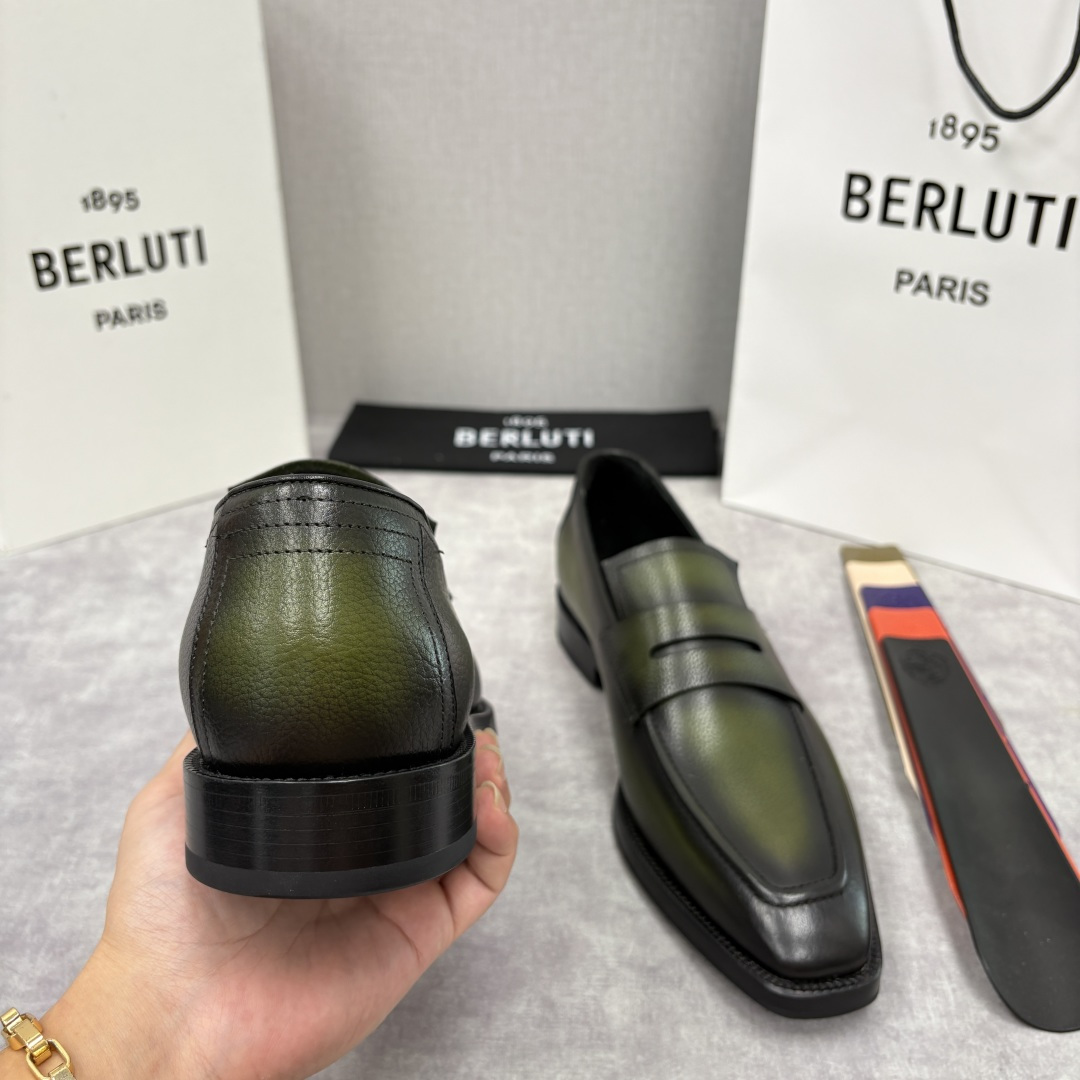 💋💍Berlut* 布鲁提 新款男士手工擦色正装鞋乐福鞋皮鞋上新🆕 以乐福鞋为载体，重新定义了“无鞋带”