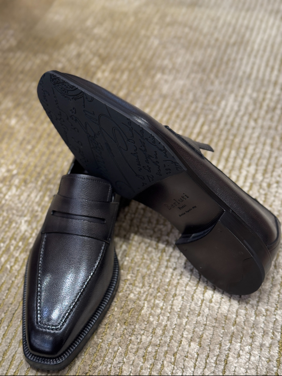 💋💍Berlut* 布鲁提 新款男士手工擦色正装鞋乐福鞋皮鞋上新🆕 以乐福鞋为载体，重新定义了“无鞋带”