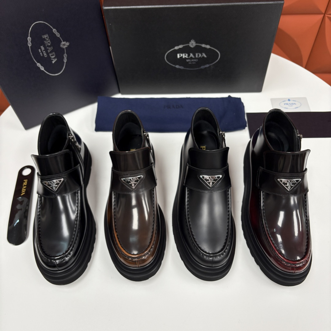 💋💍P家 普拉-达 Prad* 男士亮面厚底短靴 踝靴：经典与先锋的摩登碰撞 采用进口亮面开边珠擦色牛皮