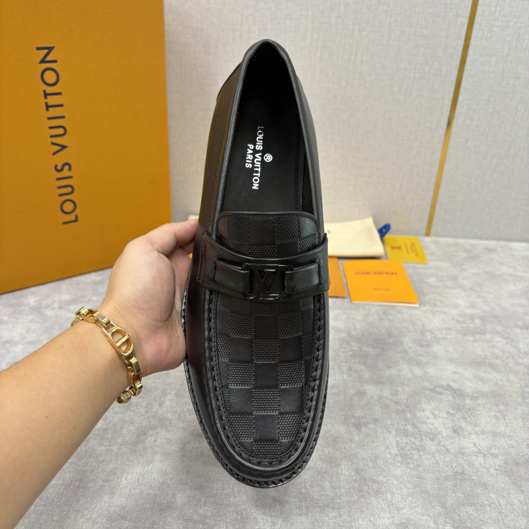 💋💍L家新品 LOUI* 乐福鞋皮鞋 官方 9,350 本款Major乐福鞋皮鞋 采用品牌标志性的 Da