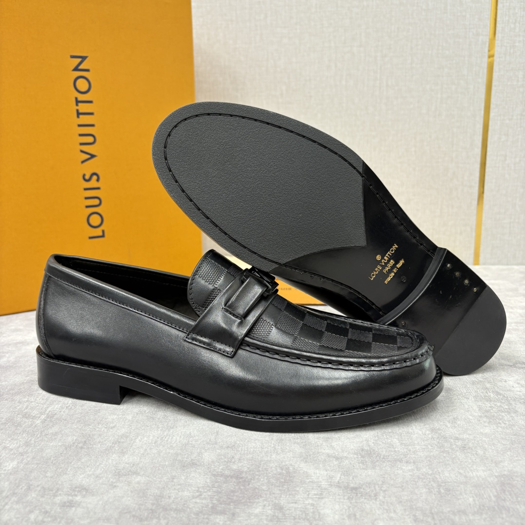 💋💍L家新品 LOUI* 乐福鞋皮鞋 官方 9,350 本款Major乐福鞋皮鞋 采用品牌标志性的 Da