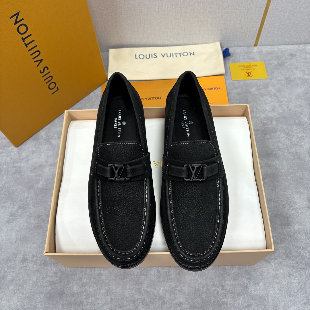 💋💍L家新品 LOUI* 乐福鞋皮鞋 官方 9,350 本款Major乐福鞋皮鞋 采用品牌标志性的 Da