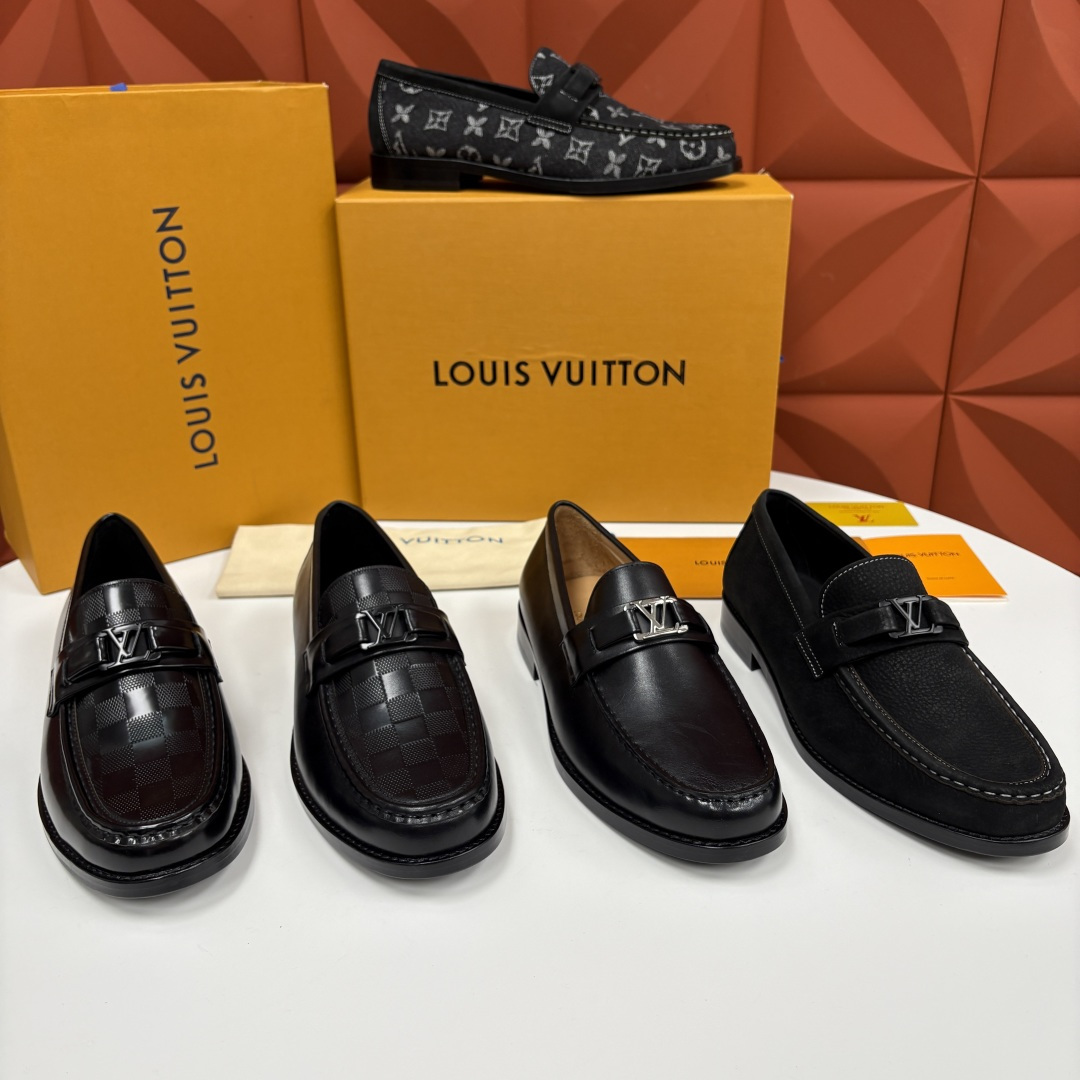 💋💍L家新品 LOUI* 乐福鞋皮鞋 官方 9,350 本款Major乐福鞋皮鞋 采用品牌标志性的 Da