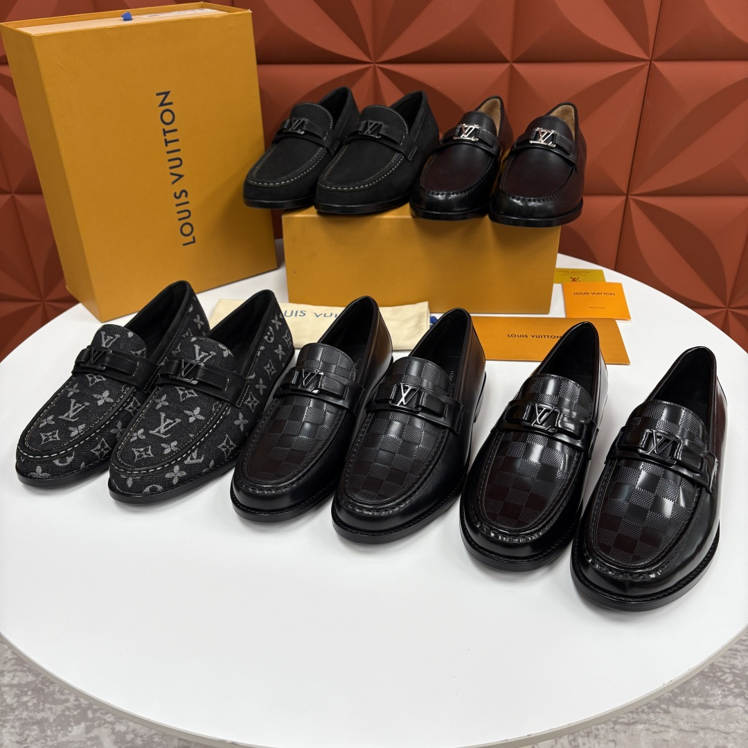 💋💍L家新品 LOUI* 乐福鞋皮鞋 官方 9,350 本款Major乐福鞋皮鞋 采用品牌标志性的 Da