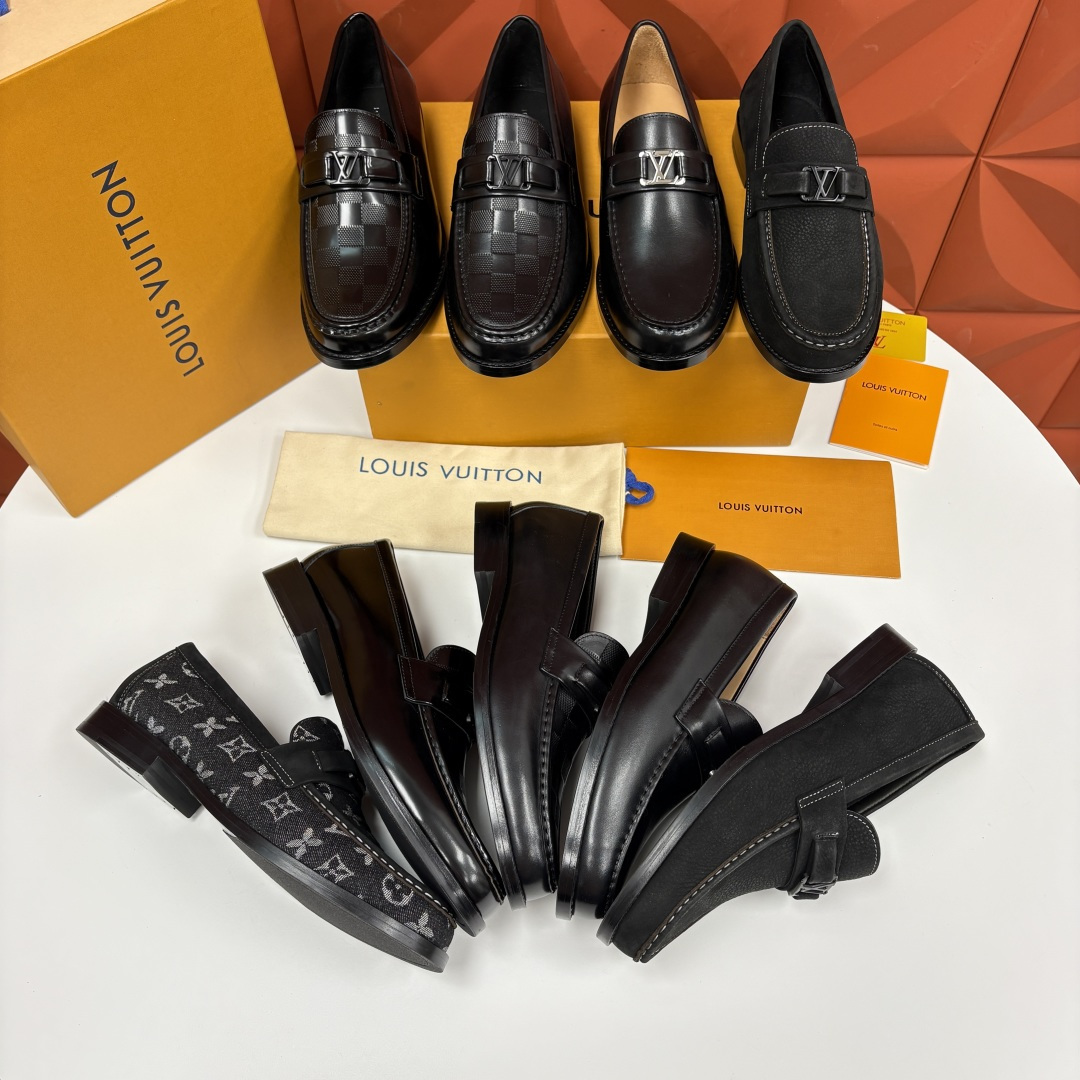 💋💍L家新品 LOUI* 乐福鞋皮鞋 官方 9,350 本款Major乐福鞋皮鞋 采用品牌标志性的 Da