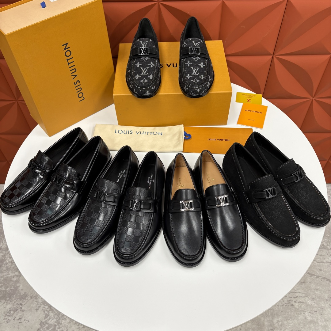 💋💍L家新品 LOUI* 乐福鞋皮鞋 官方 9,350 本款Major乐福鞋皮鞋 采用品牌标志性的 Da