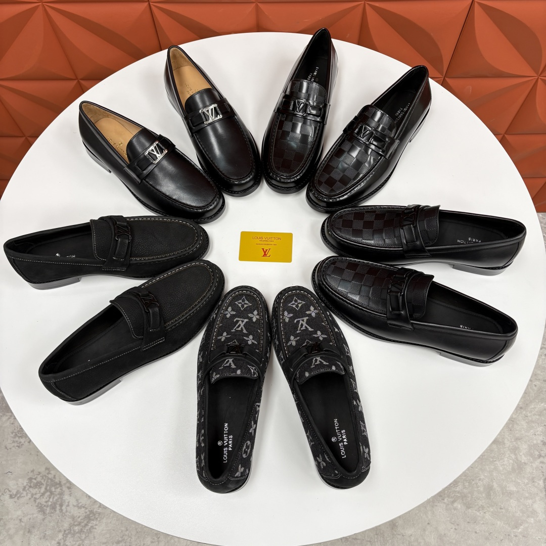 💋💍L家新品 LOUI* 乐福鞋皮鞋 官方 9,350 本款Major乐福鞋皮鞋 采用品牌标志性的 Da