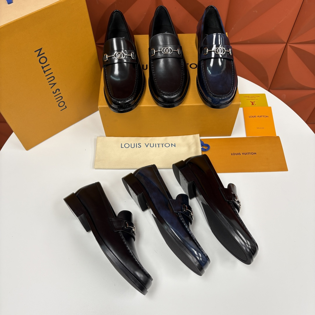 💋💍L家新品 LOUI* 乐福鞋皮鞋 官方 9,350 本款Major乐福鞋皮鞋 采用品牌进口细腻小牛皮