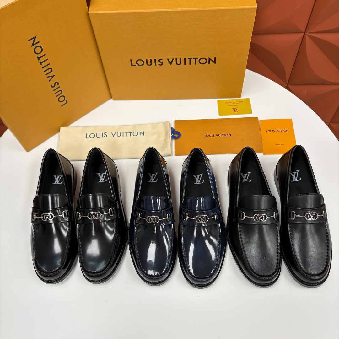 💋💍L家新品 LOUI* 乐福鞋皮鞋 官方 9,350 本款Major乐福鞋皮鞋 采用品牌进口细腻小牛皮