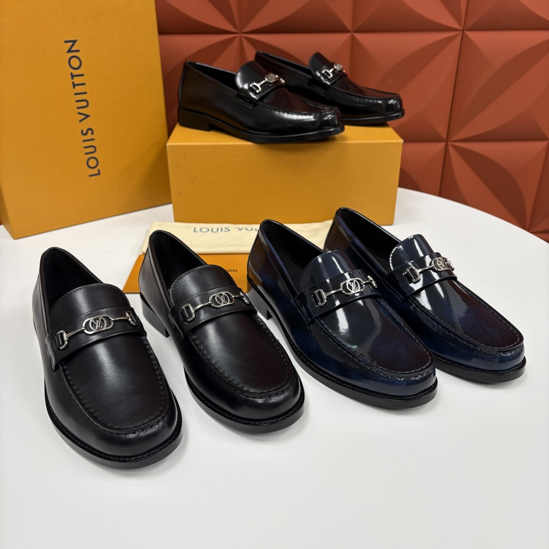 💋💍L家新品 LOUI* 乐福鞋皮鞋 官方 9,350 本款Major乐福鞋皮鞋 采用品牌进口细腻小牛皮