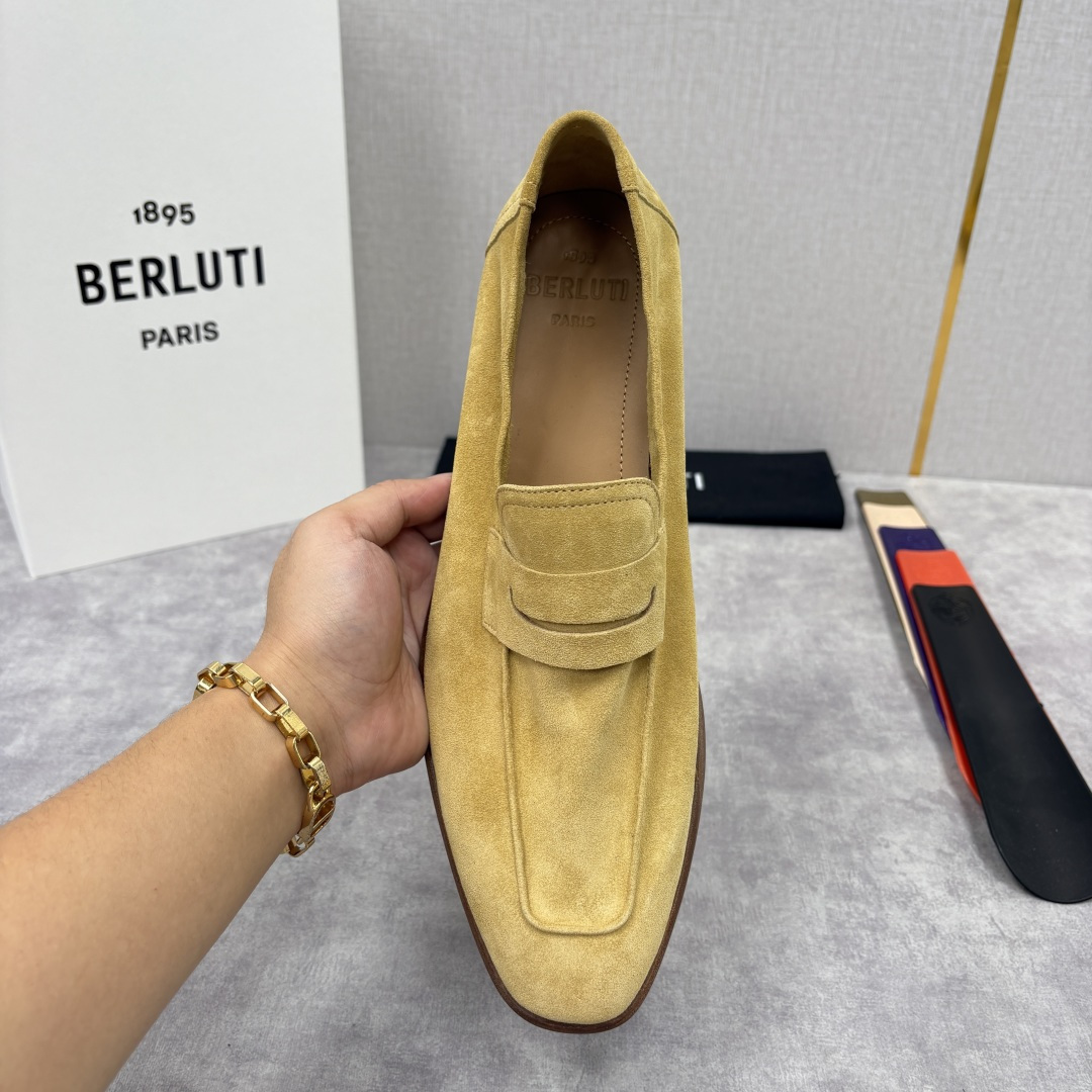 💋💍BERLUT* 布鲁-提 初代Lorenzo反毛牛皮乐福鞋，鞋面采用高级反绒皮打造，细腻的绒毛质感不