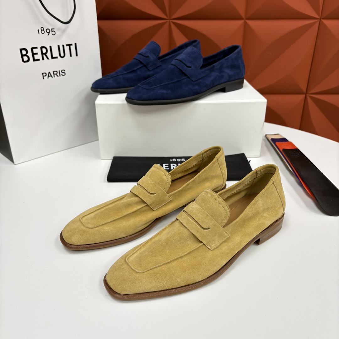 💋💍BERLUT* 布鲁-提 初代Lorenzo反毛牛皮乐福鞋，鞋面采用高级反绒皮打造，细腻的绒毛质感不