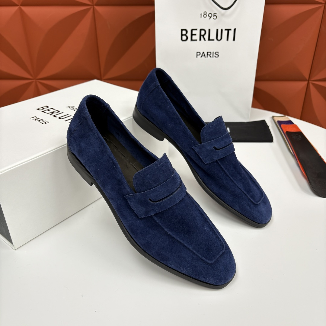 💋💍BERLUT* 布鲁-提 初代Lorenzo反毛牛皮乐福鞋，鞋面采用高级反绒皮打造，细腻的绒毛质感不