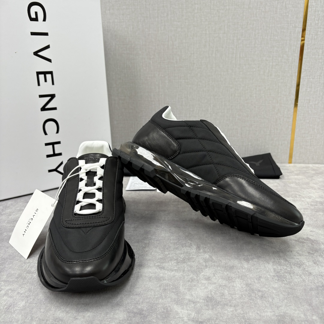 💋💍GVX 新品 Givench* 纪梵～希 Trainers 气垫绗缝运动鞋 鞋面精选优质皮革与哑光织