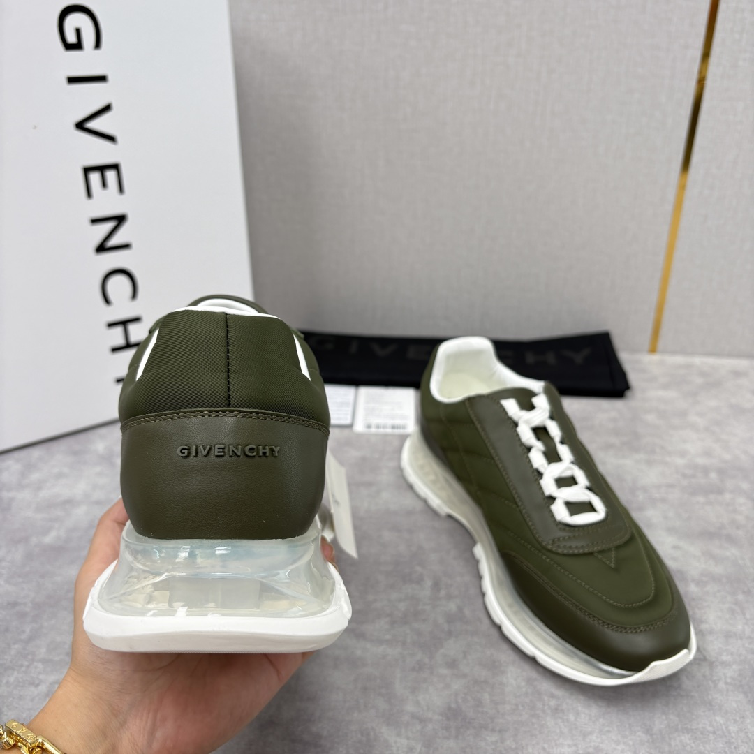 💋💍GVX 新品 Givench* 纪梵～希 Trainers 气垫绗缝运动鞋 鞋面精选优质皮革与哑光织