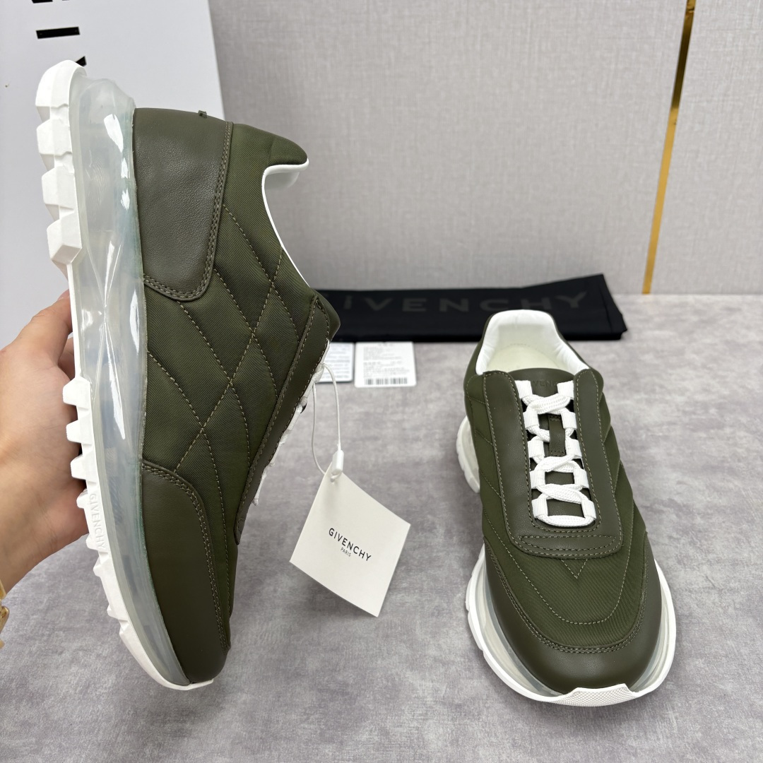 💋💍GVX 新品 Givench* 纪梵～希 Trainers 气垫绗缝运动鞋 鞋面精选优质皮革与哑光织