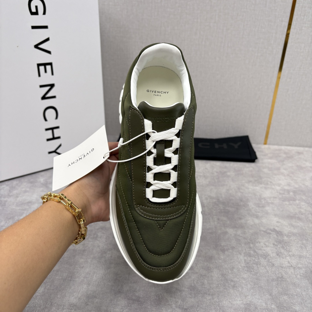 💋💍GVX 新品 Givench* 纪梵～希 Trainers 气垫绗缝运动鞋 鞋面精选优质皮革与哑光织