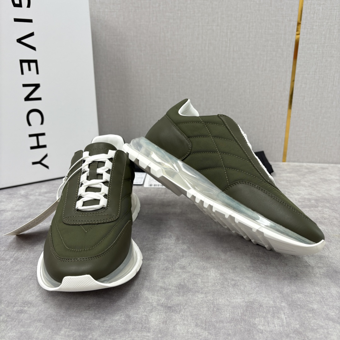 💋💍GVX 新品 Givench* 纪梵～希 Trainers 气垫绗缝运动鞋 鞋面精选优质皮革与哑光织