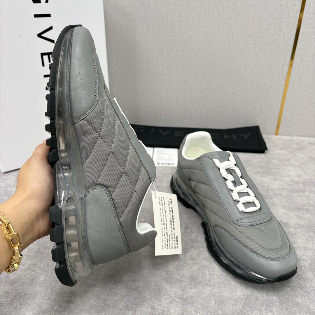 💋💍GVX 新品 Givench* 纪梵～希 Trainers 气垫绗缝运动鞋 鞋面精选优质皮革与哑光织