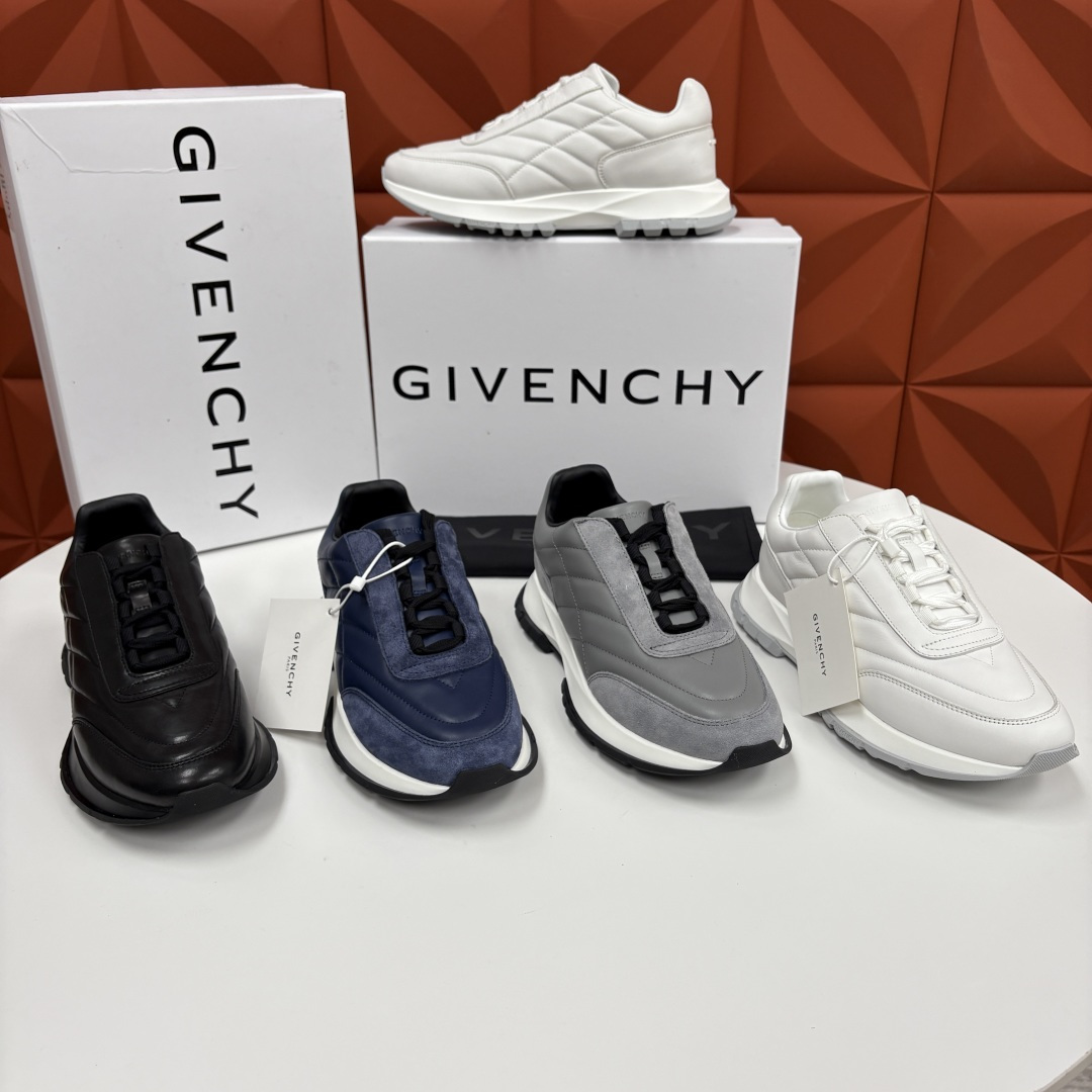 💋💍GVX 新品 Givench* 纪梵～希 Trainers 绗缝运动鞋 复古奢潮的多维演绎 。鞋面精