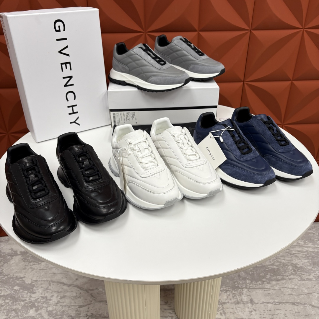 💋💍GVX 新品 Givench* 纪梵～希 Trainers 绗缝运动鞋 复古奢潮的多维演绎 。鞋面精