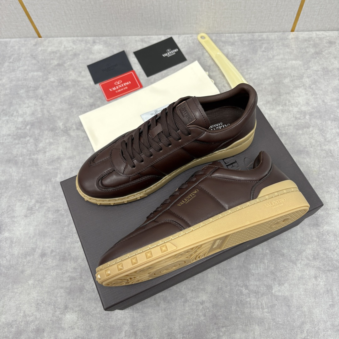 💋💍VT新品 VALENTIN* Garavan* 华伦～ 低帮运动鞋板鞋系列 鞋面采用高品质小牛皮材质