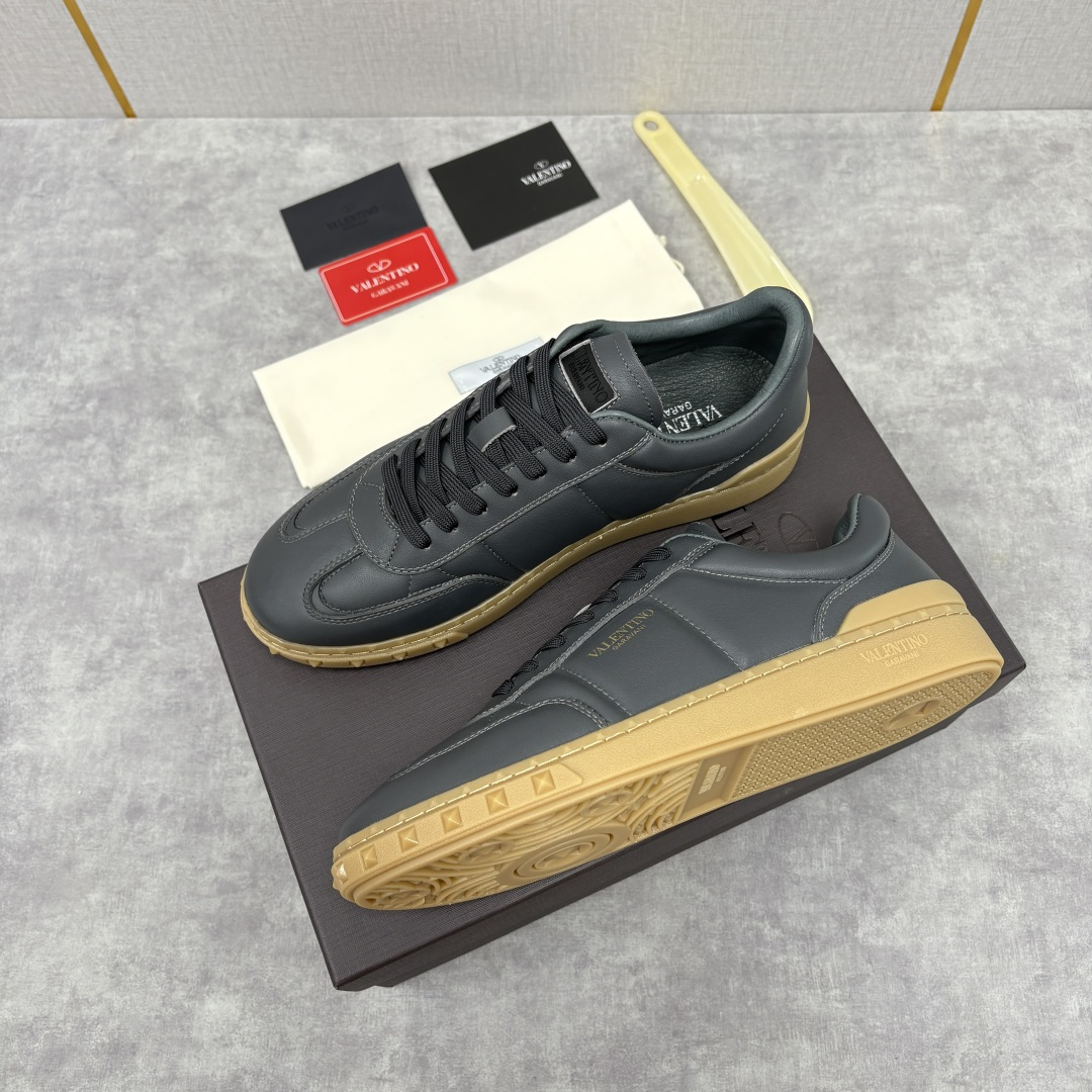 💋💍VT新品 VALENTIN* Garavan* 华伦～ 低帮运动鞋板鞋系列 鞋面采用高品质小牛皮材质