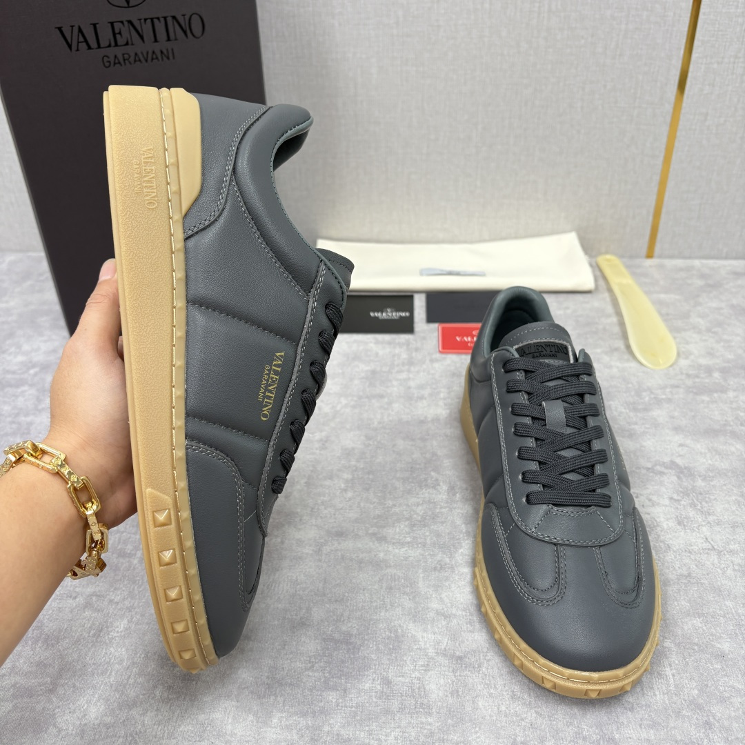 💋💍VT新品 VALENTIN* Garavan* 华伦～ 低帮运动鞋板鞋系列 鞋面采用高品质小牛皮材质