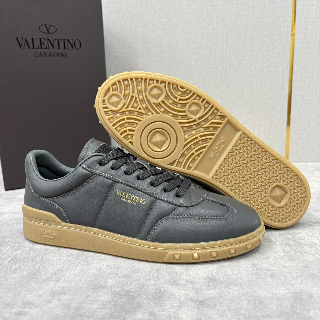 💋💍VT新品 VALENTIN* Garavan* 华伦～ 低帮运动鞋板鞋系列 鞋面采用高品质小牛皮材质