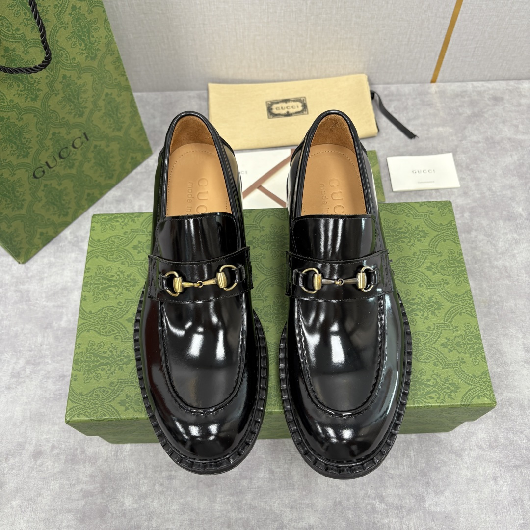 💋💍G家 GUCC* 新品男士马衔扣乐福鞋皮鞋 经典与时尚的交融 鞋面上的马衔扣，是古-驰经典符号的具象
