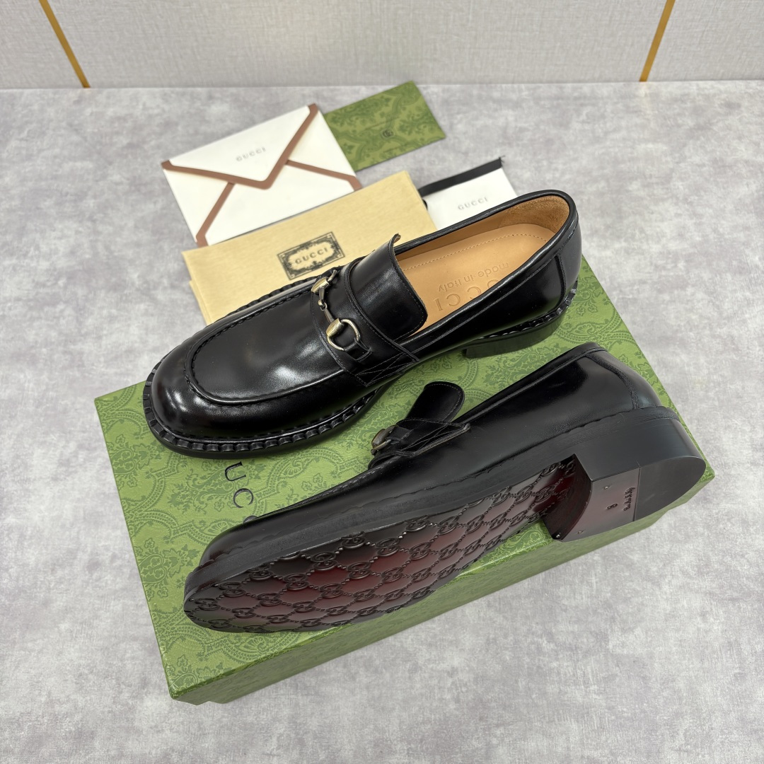 💋💍G家 GUCC* 新品男士马衔扣乐福鞋皮鞋 经典与时尚的交融 鞋面上的马衔扣，是古-驰经典符号的具象