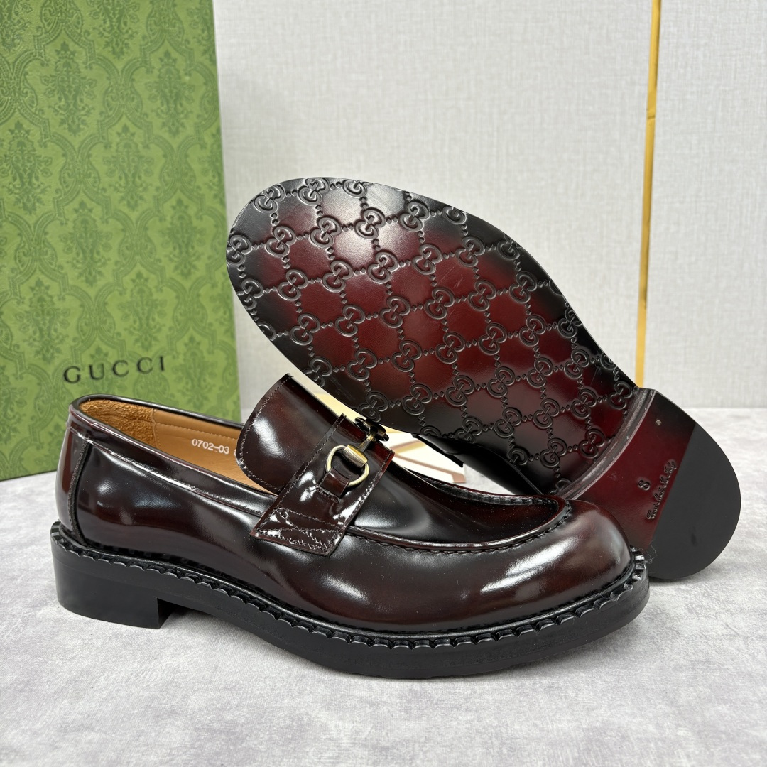 💋💍G家 GUCC* 新品男士马衔扣乐福鞋皮鞋 经典与时尚的交融 鞋面上的马衔扣，是古-驰经典符号的具象