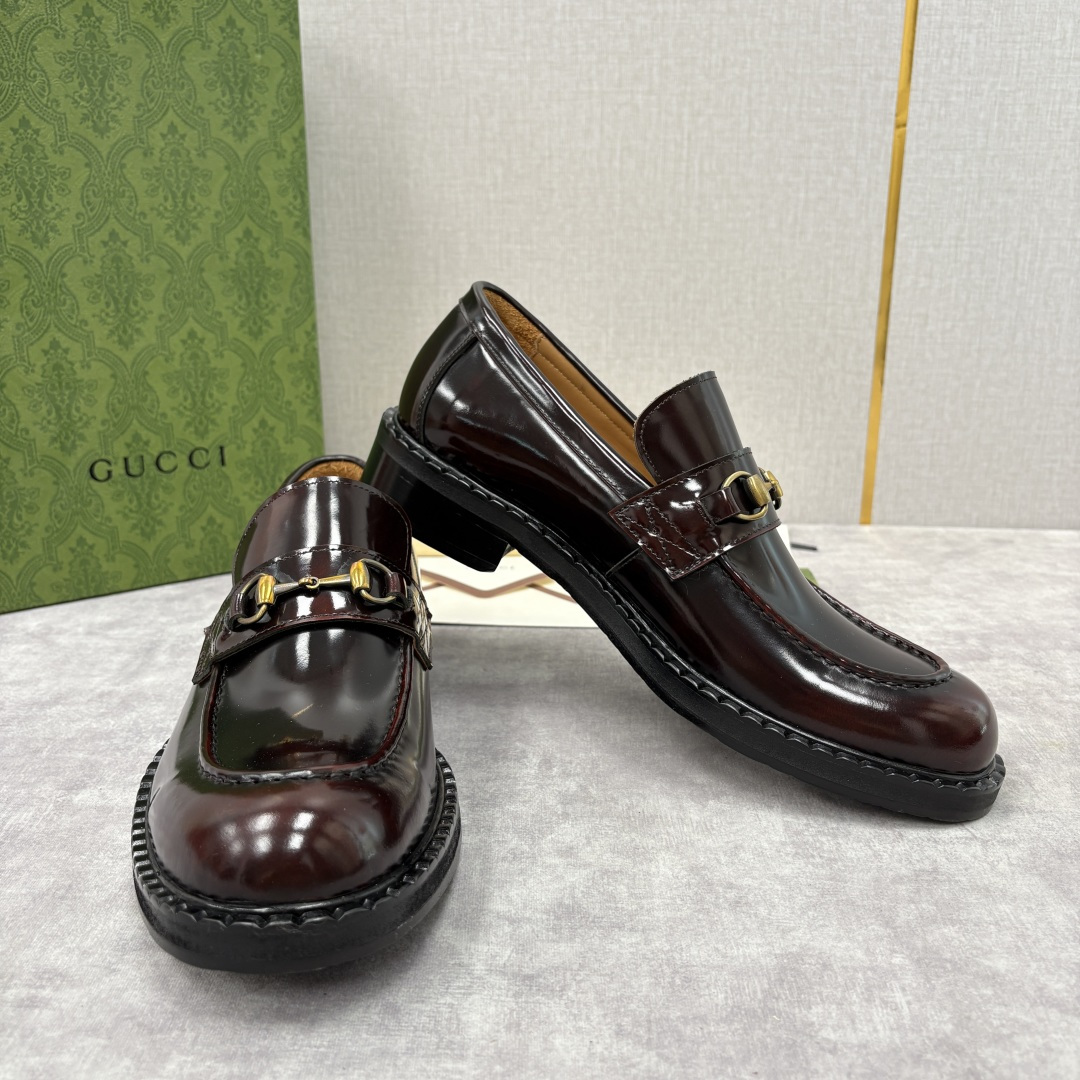 💋💍G家 GUCC* 新品男士马衔扣乐福鞋皮鞋 经典与时尚的交融 鞋面上的马衔扣，是古-驰经典符号的具象