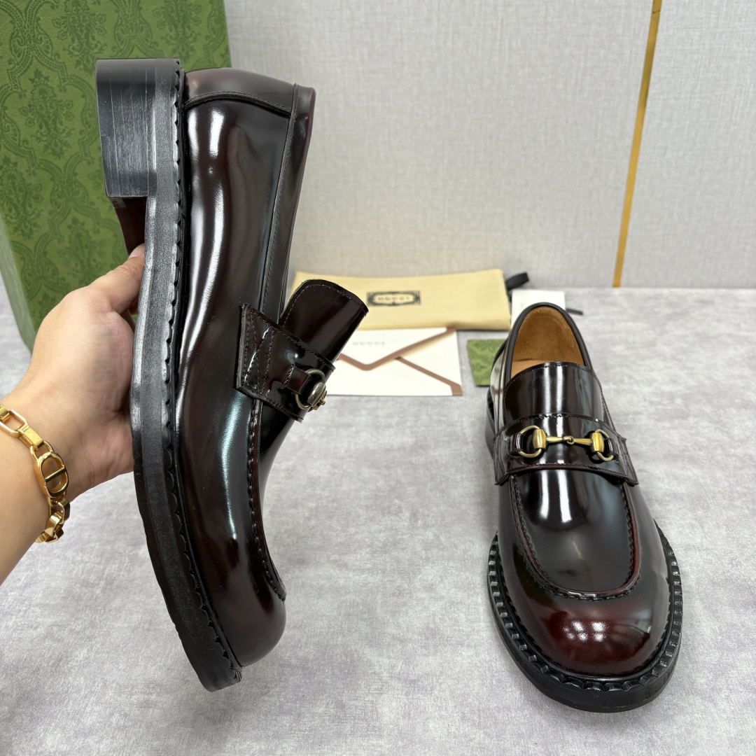 💋💍G家 GUCC* 新品男士马衔扣乐福鞋皮鞋 经典与时尚的交融 鞋面上的马衔扣，是古-驰经典符号的具象