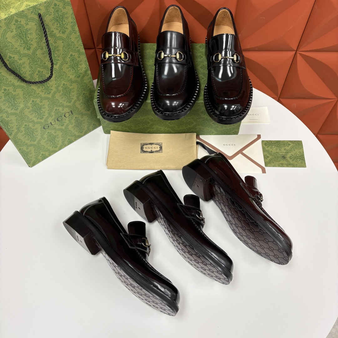 💋💍G家 GUCC* 新品男士马衔扣乐福鞋皮鞋 经典与时尚的交融 鞋面上的马衔扣，是古-驰经典符号的具象