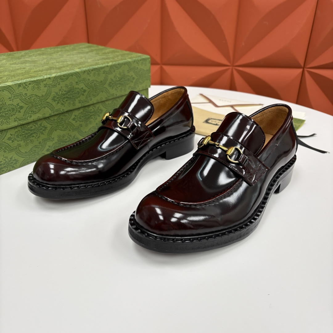 💋💍G家 GUCC* 新品男士马衔扣乐福鞋皮鞋 经典与时尚的交融 鞋面上的马衔扣，是古-驰经典符号的具象