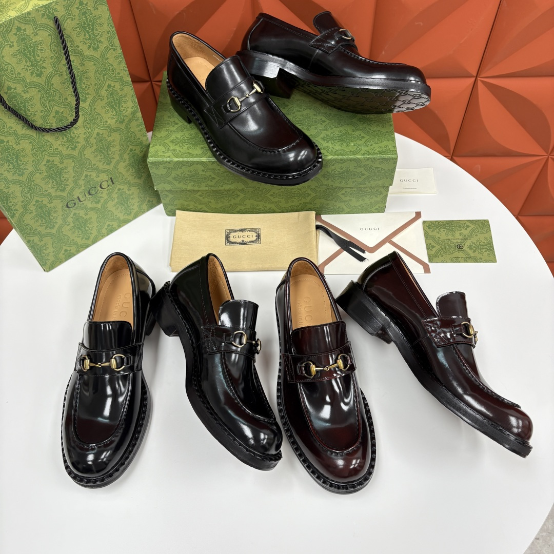 💋💍G家 GUCC* 新品男士马衔扣乐福鞋皮鞋 经典与时尚的交融 鞋面上的马衔扣，是古-驰经典符号的具象