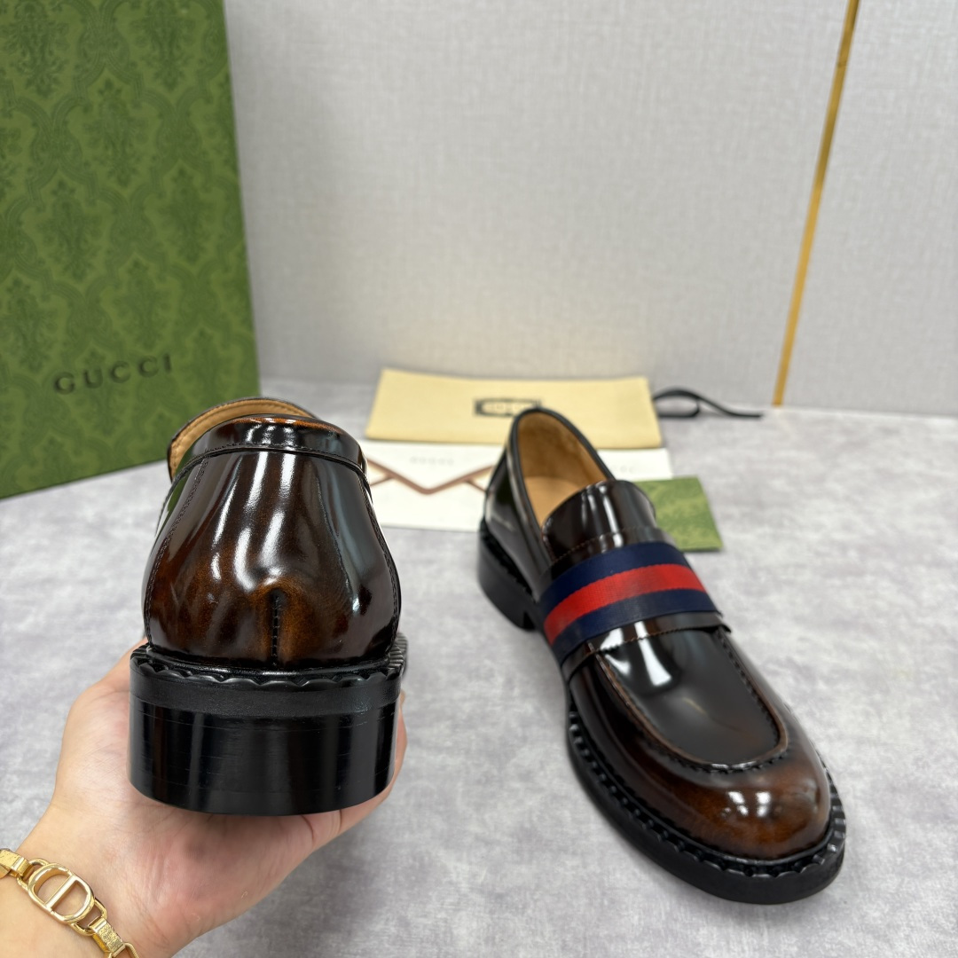 💋💍G家 GUCC* 新品男士织带乐福鞋皮鞋 经典织带系列，诠释多元时尚 采用进口开边珠亮皮/高丝光磨砂