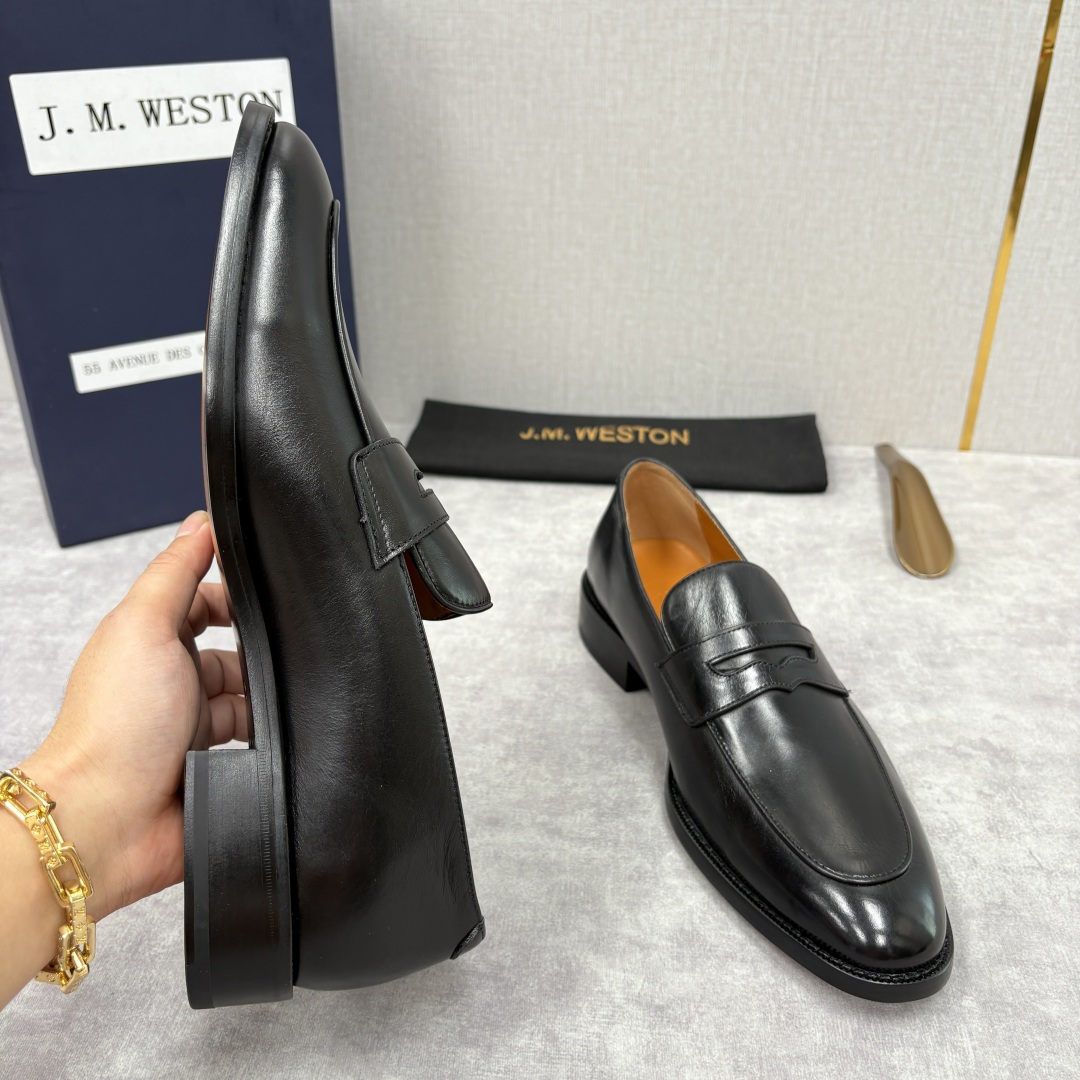 💋💍J.M.Westo*n 威士-顿 男士乐福鞋正装鞋皮鞋 法国顶级皮鞋品牌。精选意大利顶级小牛皮/高丝