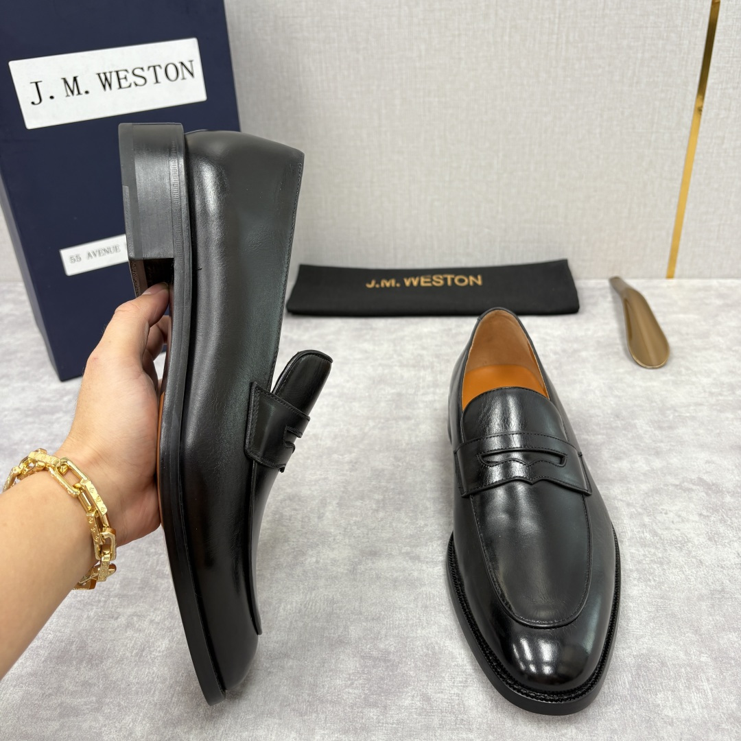 💋💍J.M.Westo*n 威士-顿 男士乐福鞋正装鞋皮鞋 法国顶级皮鞋品牌。精选意大利顶级小牛皮/高丝