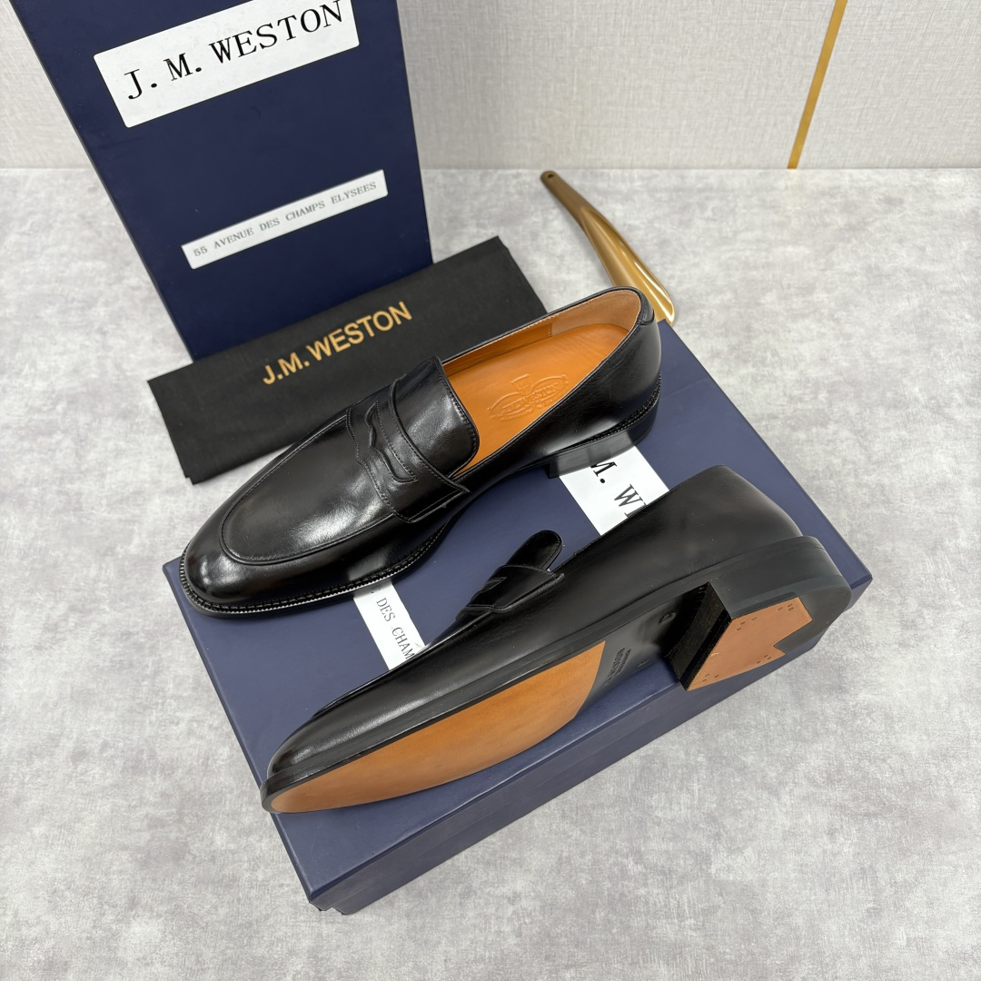 💋💍J.M.Westo*n 威士-顿 男士乐福鞋正装鞋皮鞋 法国顶级皮鞋品牌。精选意大利顶级小牛皮/高丝