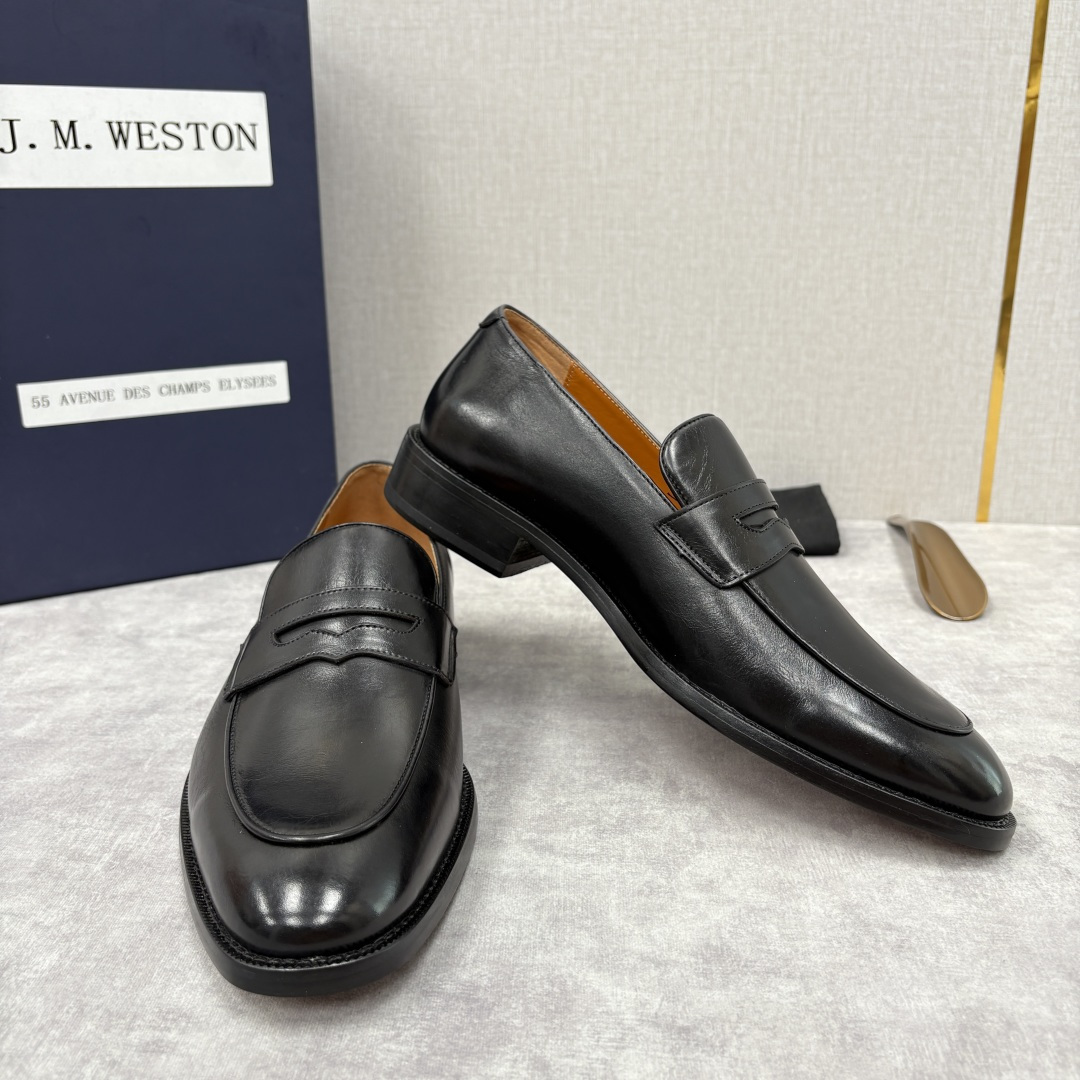 💋💍J.M.Westo*n 威士-顿 男士乐福鞋正装鞋皮鞋 法国顶级皮鞋品牌。精选意大利顶级小牛皮/高丝