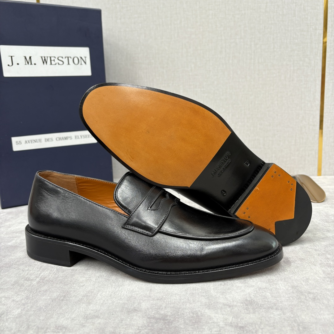 💋💍J.M.Westo*n 威士-顿 男士乐福鞋正装鞋皮鞋 法国顶级皮鞋品牌。精选意大利顶级小牛皮/高丝