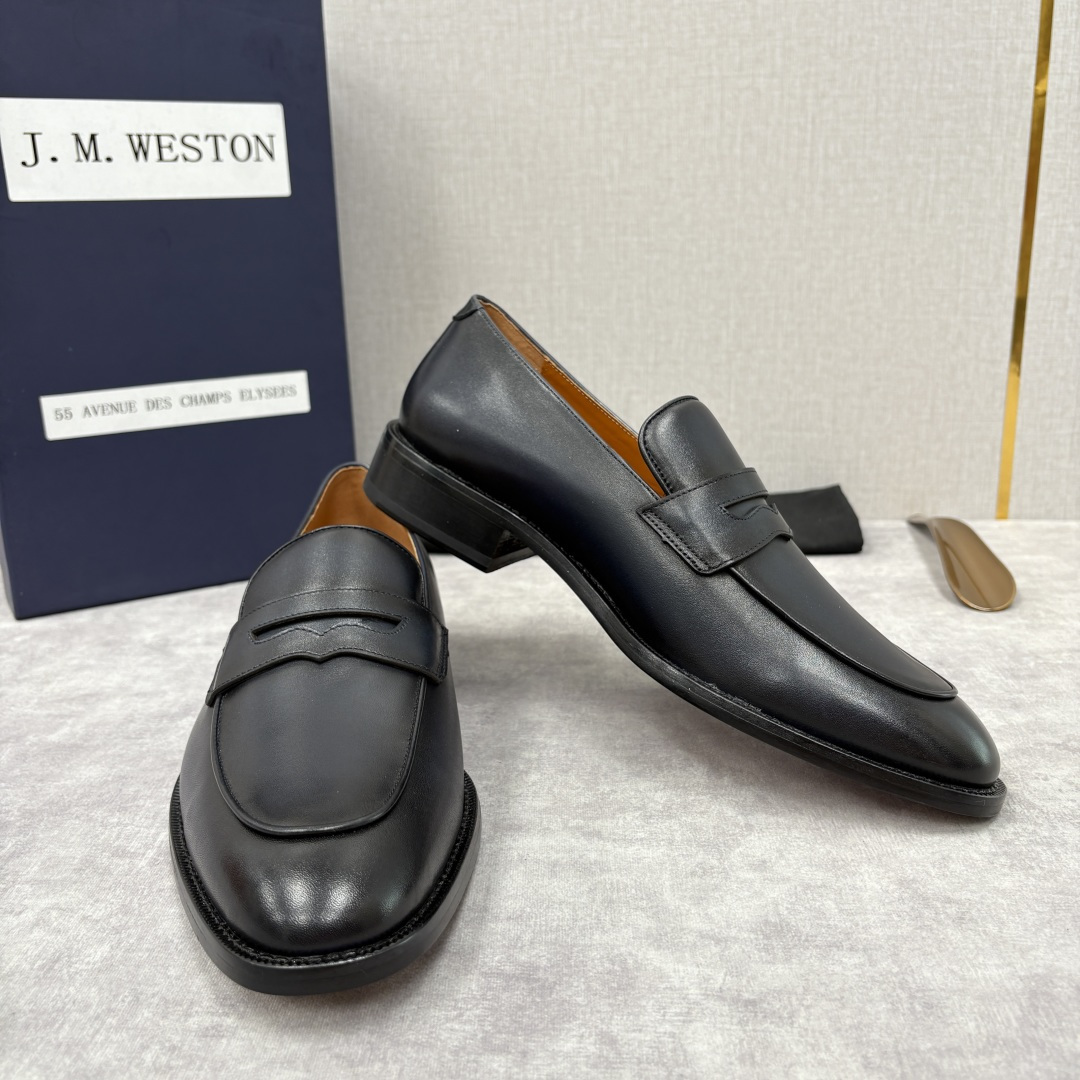 💋💍J.M.Westo*n 威士-顿 男士乐福鞋正装鞋皮鞋 法国顶级皮鞋品牌。精选意大利顶级小牛皮/高丝
