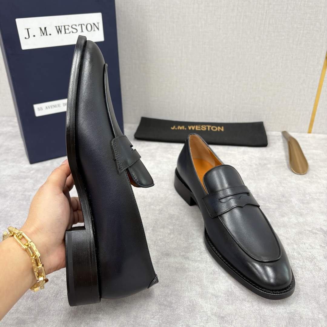 💋💍J.M.Westo*n 威士-顿 男士乐福鞋正装鞋皮鞋 法国顶级皮鞋品牌。精选意大利顶级小牛皮/高丝