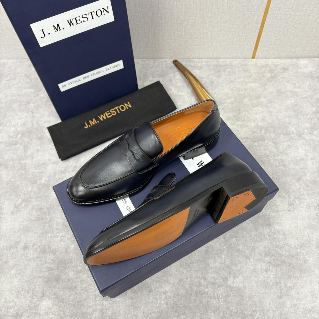 💋💍J.M.Westo*n 威士-顿 男士乐福鞋正装鞋皮鞋 法国顶级皮鞋品牌。精选意大利顶级小牛皮/高丝