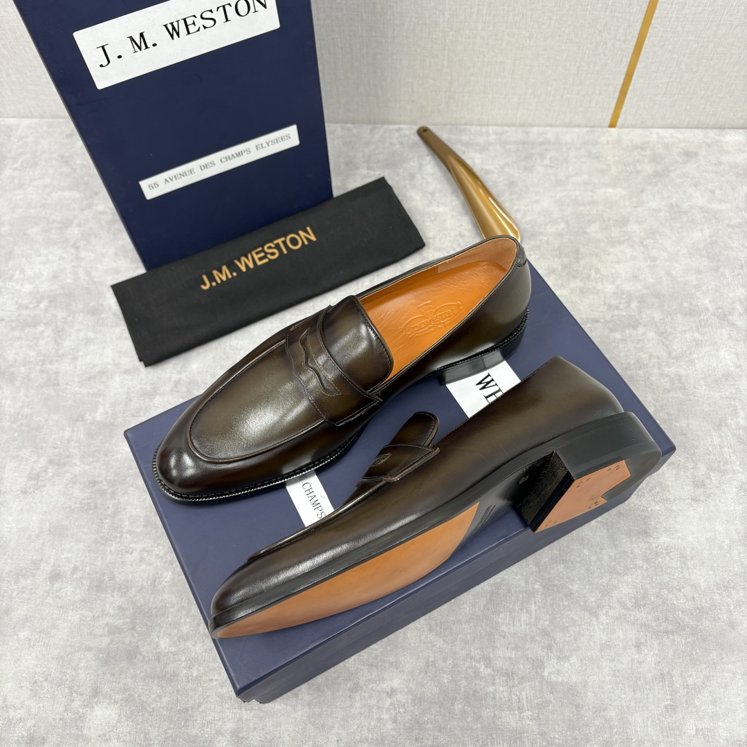 💋💍J.M.Westo*n 威士-顿 男士乐福鞋正装鞋皮鞋 法国顶级皮鞋品牌。精选意大利顶级小牛皮/高丝